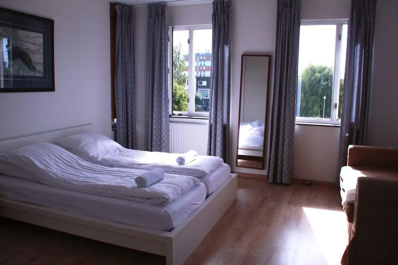 Floriande Stay Hoofddorp Couette-café